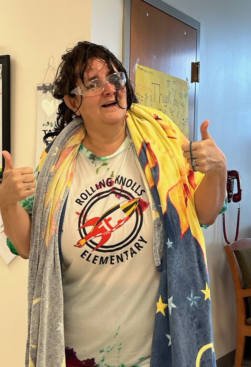 btruly00's tweet photo. @RollingKnollsES Field Day was a success and the weather couldn't have been better. This is the Before and After of Pie-in-Face and Splash Tower stations. Anything for my Rockets! I am ALL IN!    💚🚀💚
#BelongGrowSucceed 
#ProudPrincipal https://t.co/mIF1Vu4BFI
