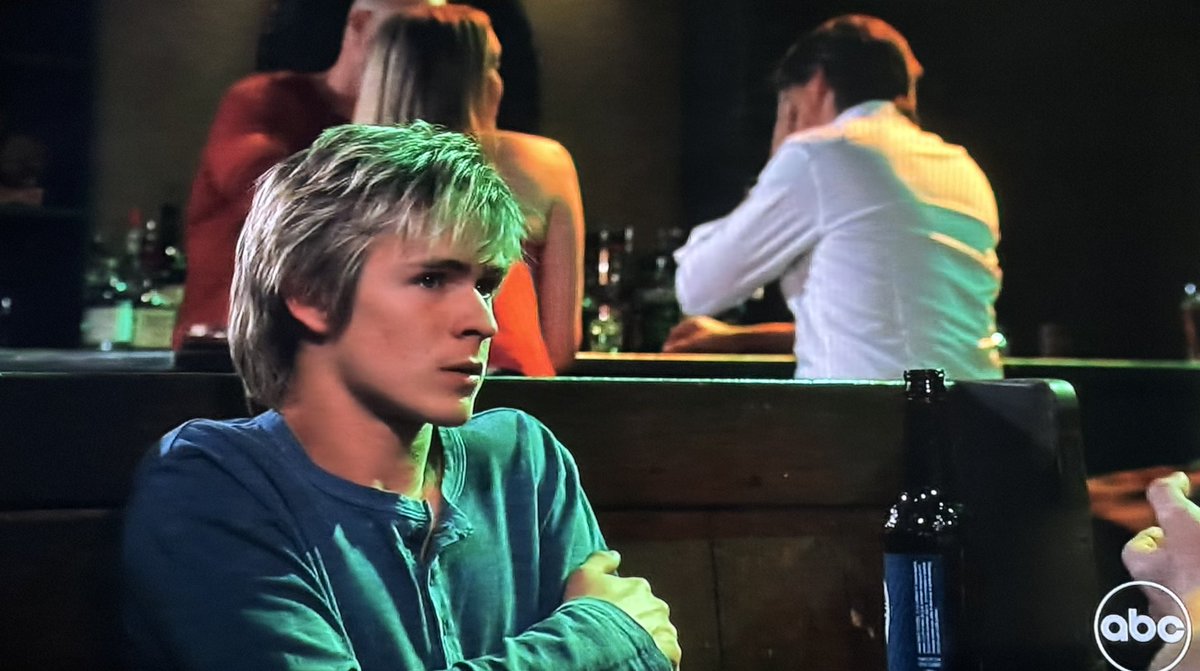 QAFBrianJustin's tweet photo. Poor #LiasonBaby is a nervous wreck. Friend Gordo says to drink his beer, because 🚩 only has eyes for Barb. Jake says 🚩’s dad just died and he wouldn’t hurt his mom. Cut to Barb getting handsy. #GH #JakeFF https://t.co/0jst8FcmaL