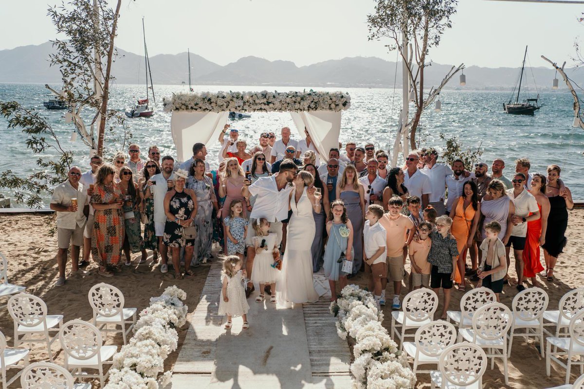 Adam Revuelta tweet media