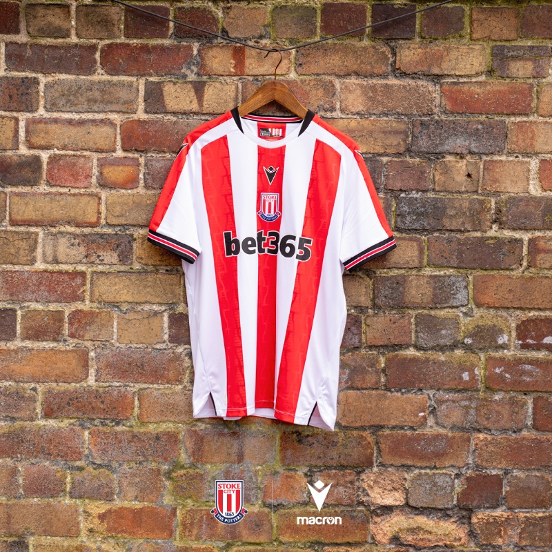stokecity's tweet photo. 🤝 The Potters x @MacronSports

City's long-standing collaboration with Macron has been extended until the end of the 26/27 campaign.