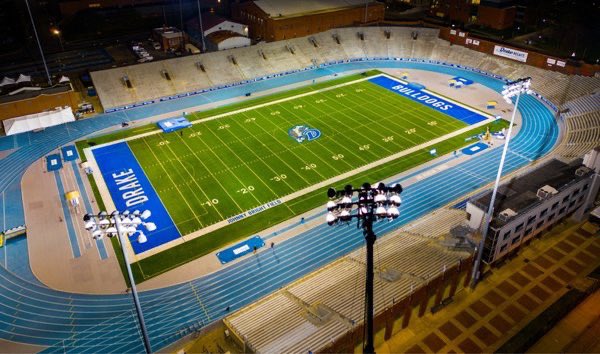 _IsaacMcIntosh's tweet image. I’m blessed to receive my first D1 offer from Drake University! Thank you @FBCoachButt @DrakeBulldogsFB @LSNorthFootball @WOWKCfootball @PrepRedzoneMO @PrepsKC @JPRockMO #AGTG