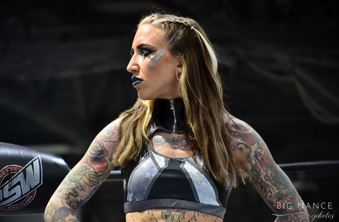 Focused… or disassociating idk 👀 📸 @bignancephotos @eswwrestling