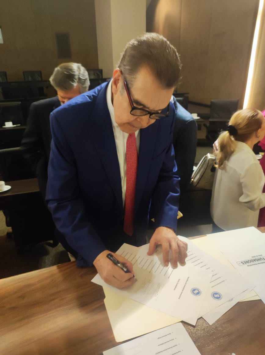 ANPMex's tweet photo. PERSONALIDADES de la talla de: Jean Domette, @IsaacChertorivski, Raúl Camou, Carlos Chávez de Icaza y Demetrio Bilbatúa Rodríguez son miembros fundadores de la nueva ANP ONG. https://t.co/npy6veSWpb