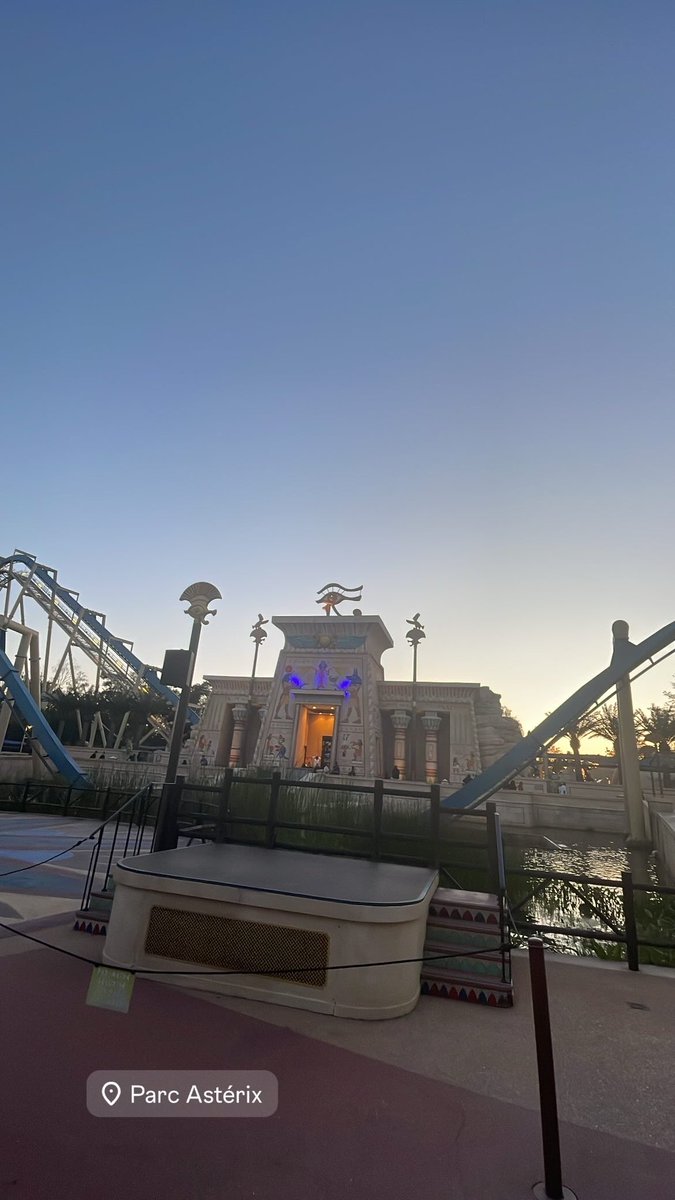LittleKidLover0's tweet photo. #oziris #ParcAsterix https://t.co/elhn9Po43l