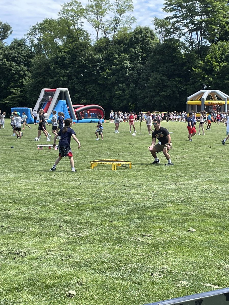 SarahGranite's tweet photo. Grade 5 Fun Day is in the books! Thank you to our amazing PTC for their support and to our incredible grade 5 parent volunteers! @SaxeMS #fifthgraderocks https://t.co/LHuYuTdlit