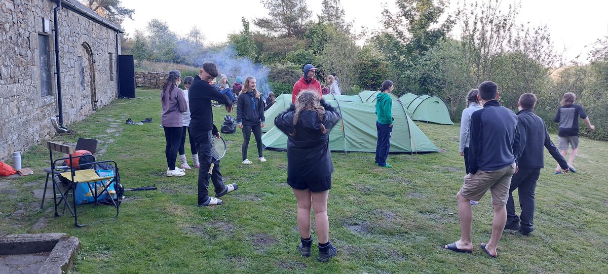 DofE_Ponthigh's tweet photo. Tonight's recreation activities before bed. @PeleTrust @PontHigh https://t.co/f0EFZnCcmE