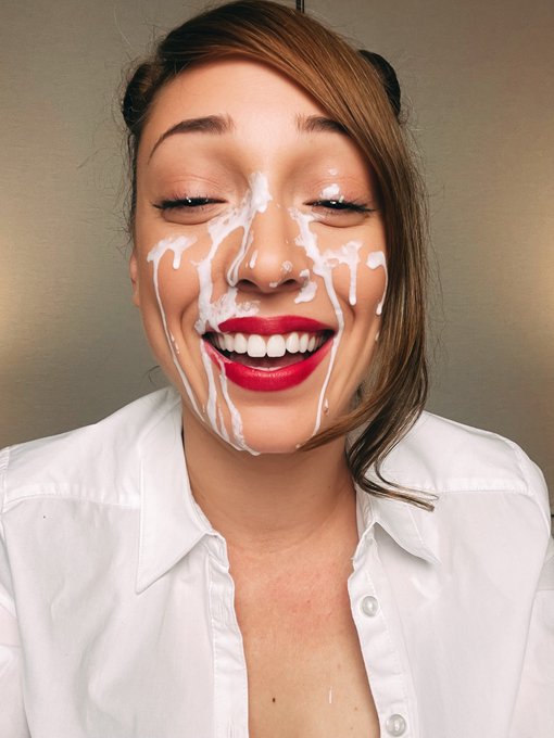 Who says being a whore can&rsquo;t be fun!?! #nsfw https://t.co/TNYwObvme4<a href="/tag/nsfw"class="tags">#nsfw</a>