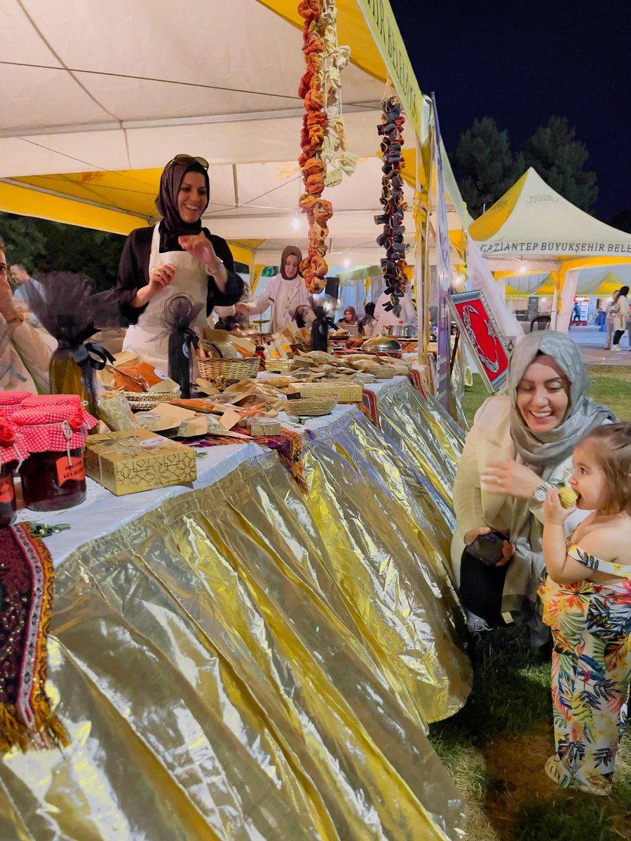 fdnshn87's tweet photo. Kilis Tanıtım Günleri: 7-8-9 Haziran'da Gaziantep Festival Park'ta!

7-8-9 Haziran tarihlerinde Gaziantep Festival Park'ta düzenlediğimiz Kilis Tanıtım Günleri https://t.co/Obv7kn0FFJ