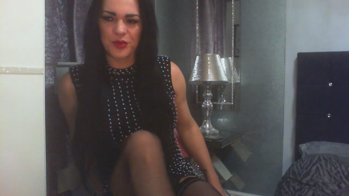 Jordan Jay is live now! https://t.co/lAXZxIFDj9 https://t.co/bM1B28353A