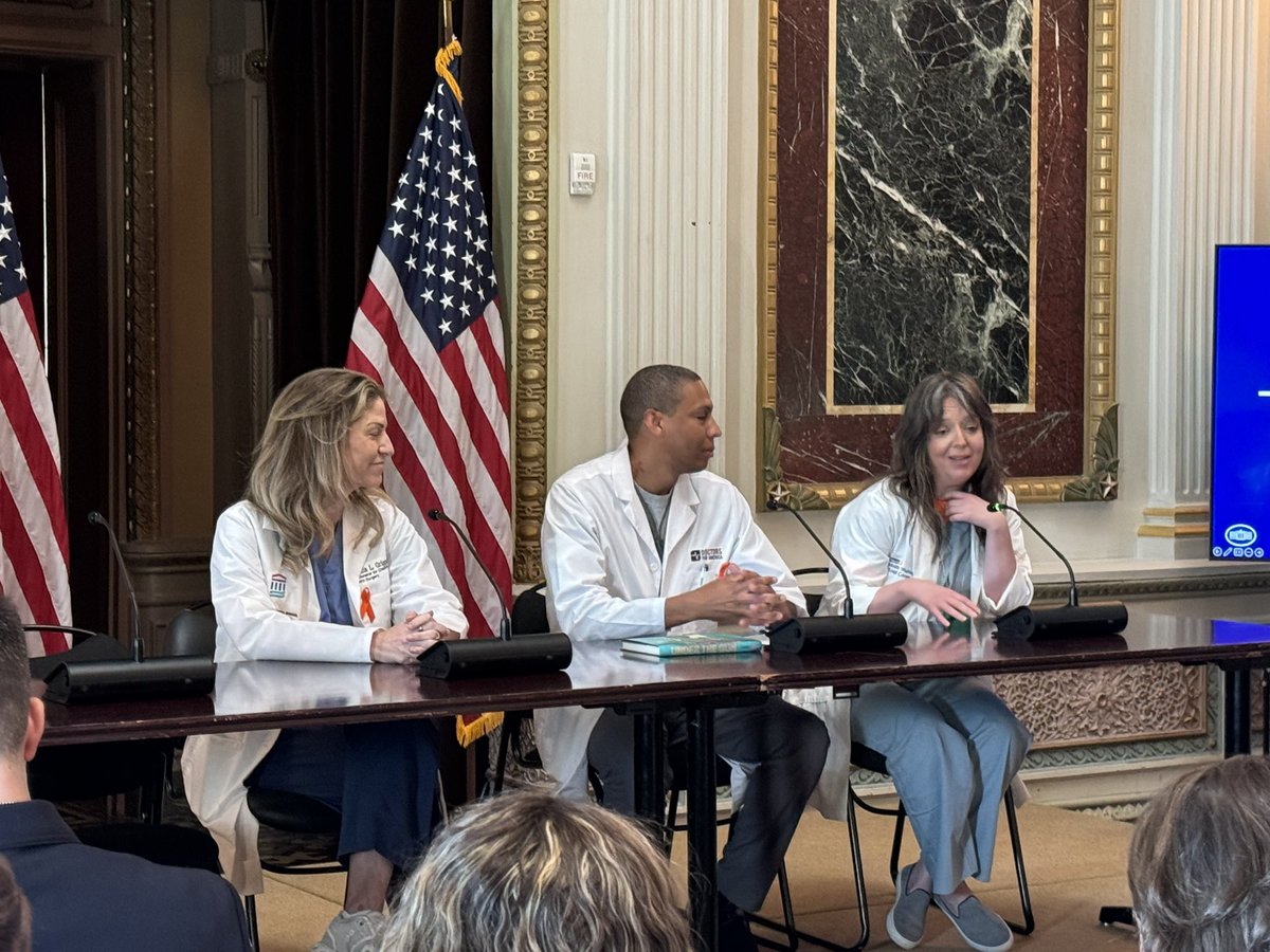 Isaac_Opole's tweet photo. Doctors turned out en masse today to strategize on how to mitigate gun violence injury and loss of life. @WHOGVP46 @CchristmColleen @ACPIMPhysicians #thisisourlane #whitecoatsatthewhitehouse #doctorsforamerica @AcpMaryland @AcpKansas https://t.co/WxALShE9G6