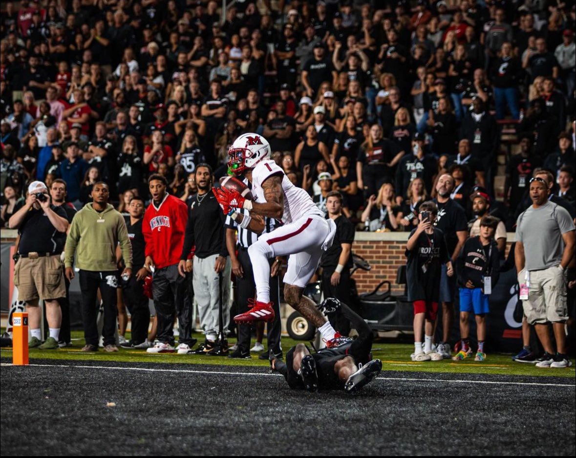 Delvin_cook2026's tweet photo. #Agtg After a great conversation with @BlantonRobert I’m blessed to receive my 3rd divisional 1 offer from @MiamiOHFootball 🔴⚪️ @coachcilumba @JColemanFB @Coach_Horn24 @SKYLINEfb @CoachJRob56 https://t.co/XVzfincEED