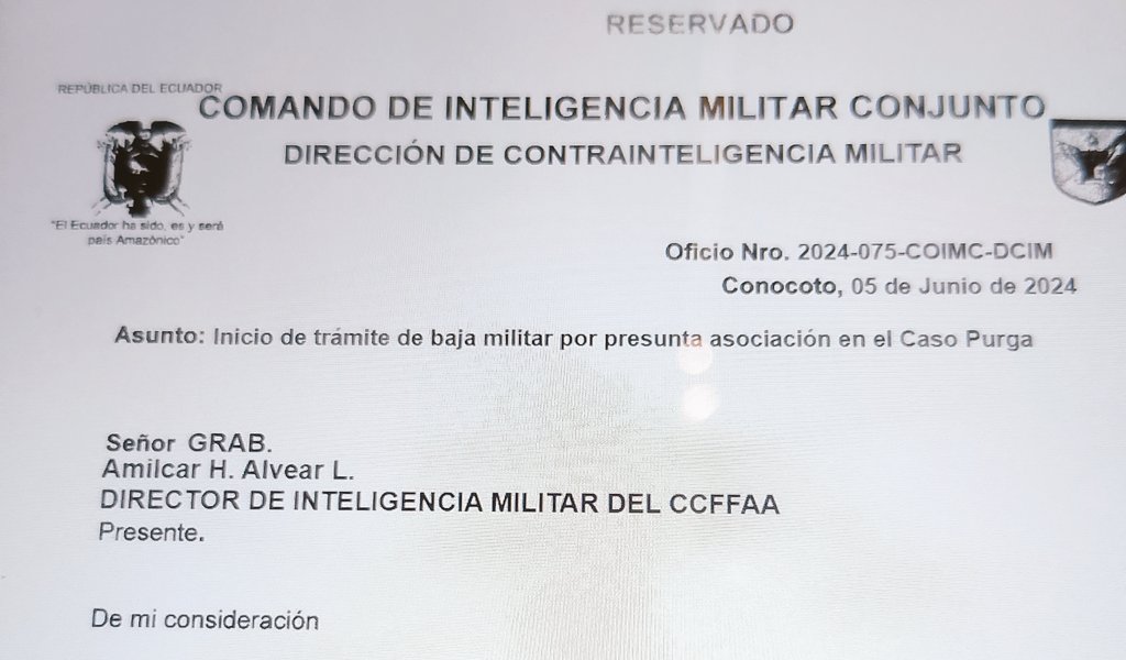 juventudesecu's tweet photo. URGENTE🚨
#NARCOEJERCITO
Q le están haciendo a nuestro ejército vencedor. Este delincuente Cnel Xavier Riofrío Comandante del CDIE, es parte del narcotráfico del país, urgente depuración del #Narcoejercito @FiscaliaEcuador @LaPosta_Ecu @Presidencia_Ec @LaDataEc @soscarcelesec https://t.co/3zDo4r3lmH