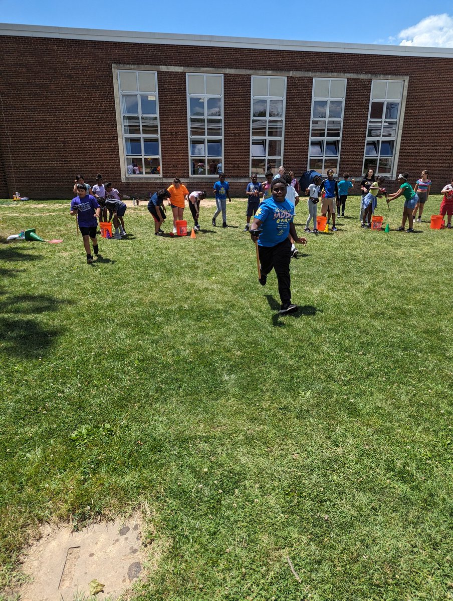 Mr. Holtry's Class tweet media