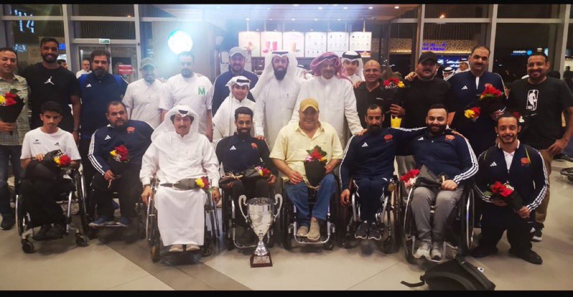 barqnewskw's tweet photo. رئيس الإتحاد الأسيوي لكرة السله على الكراسي المتحركة ورئيس النادي الكويتي الرياضي للمعاقين 

شافي محمد الهاجري مغرداً : وصولنا إلى أرض الوطن ولله الحمد محققين الفوز بكأس أندية غرب آسيا لكرة السلة على الكراسي المتحركه التي أقيمت في الاردن وفوزنا بالمباراه النهائيه 70 / 52 على العراق الشقيق 

اقول لأبطال ازرق المعاقين كفيتو ووفيتو وشكراً لأخوي منصور السرهيد رئيس اللجنه البارالمبيه واخوي خليف القحص امين سر نادي المعاقين وأخونا حمد المري رئيس نادي الصم السابق على استقبالهم للأبطال .

@CommitteeKuwait @yousefalbidan @amthal1 @mansouralsarhid

@shafy_alhajry