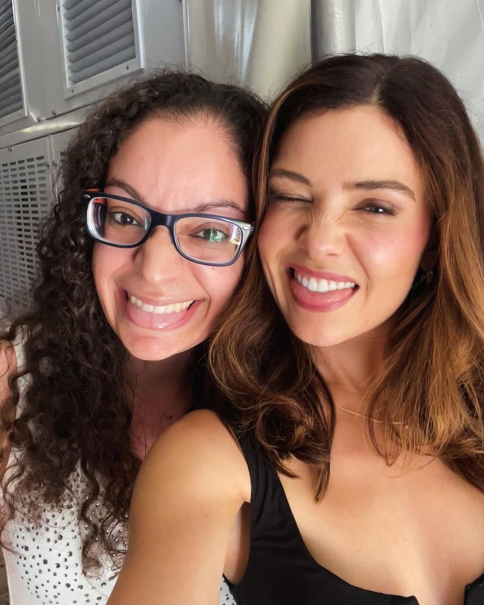 Danielle campbell Fan tweet media