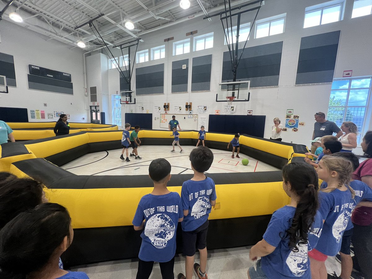 MrsTeetsDIS's tweet photo. Field day fun! 🏃🏽‍♂️☀️ https://t.co/gc5gveW2Sl
