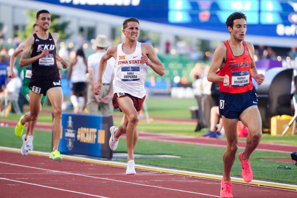CycloneTrackXC's tweet image. WHAT A FINISH.

GABLE! Gable works his way from fifth to third out of the final water jump to take down his own school record with 8:25.92 in the 3,000m steeplechase final! It's his second time under the automatic U.S. Olympic Trials standard. 

#Steeple4ISU