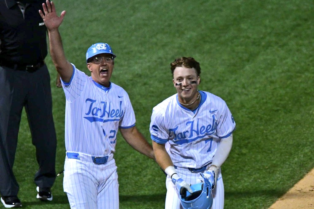 aaronfitt's tweet photo. Vance Honeycutt just called game. Kid might go down as the greatest @DiamondHeels legend of all time when it's all said and done. 

Honeycutt turns on a 3-1 fastball from Aidan Major, 94 mph middle-in, and crushes it 425 feet to left for a no-doubter, walk-off 2-run homer. 110 EV https://t.co/JO4ttEDyYu
