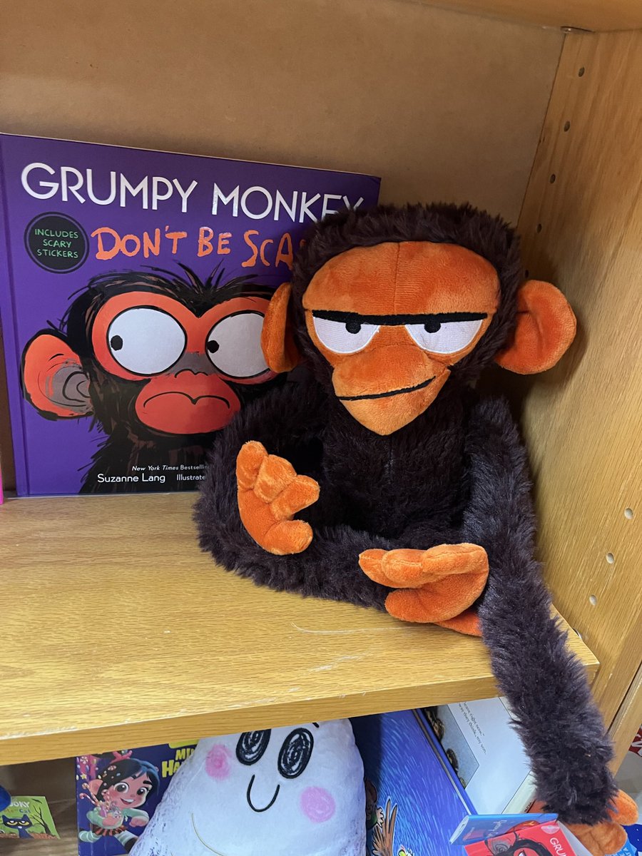 jbharrisbooks's tweet image. A few of my favorite things at @fablesbooks in #goshenindiana #grumpymonkey #bookish #bookishsayings #readers #read
#booktour #readersoftiktok