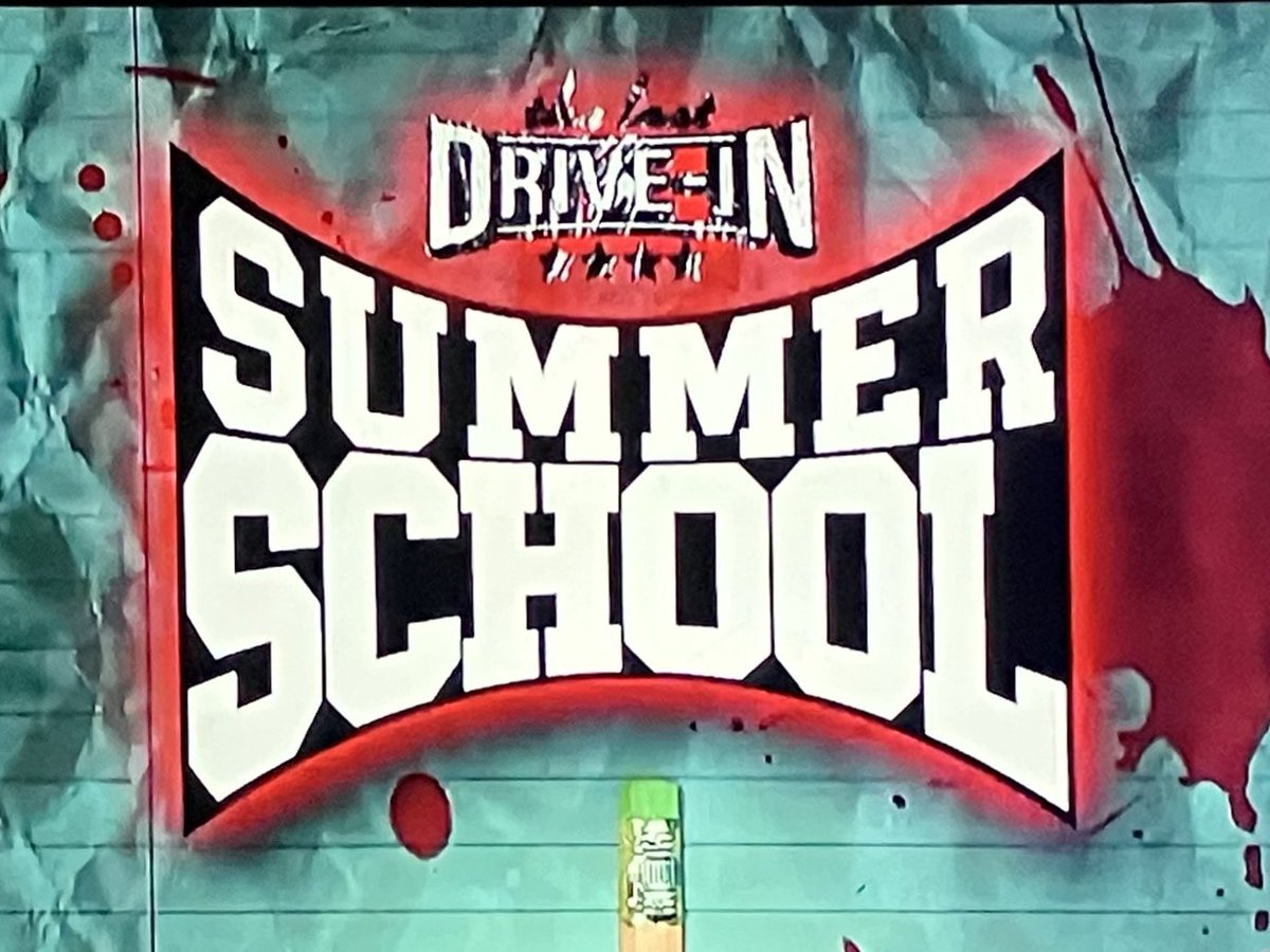 stephenwilson04's tweet image. It's like we've travelled back in time 25 years! 👏👏 #thelastdrivein #joebobssummerschool #mutantfan #joebobbriggs