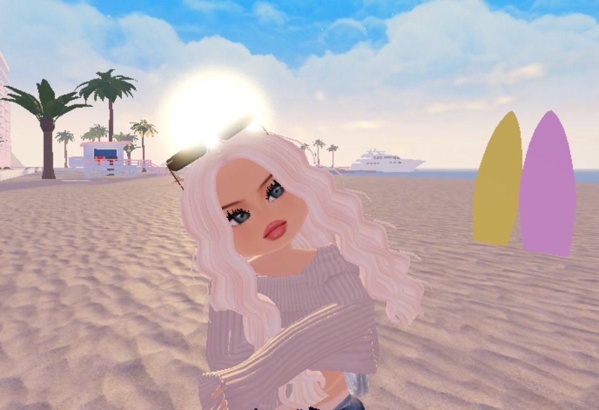 amand_samar's tweet photo. Les gusta mi avatar de Roblox en berry avenue? 😭😭😭😭😭🫶 Alguien juega conmigo 💔 https://t.co/Fpy1B2KZSb