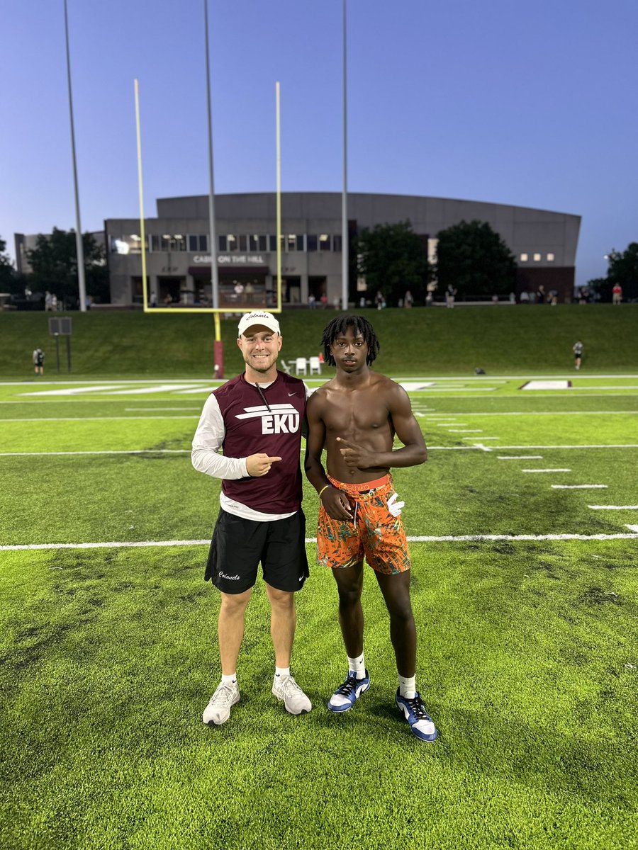 NolimitFlagg_'s tweet image. Blessed to be able to compete in front of @brady_keeran11  and the @EKUFootball  Staff.
1 day at a time 
#Puttinginwork
#anothercampinthebooks 
@CoachChadMurphy 
@Winton_WoodsFB