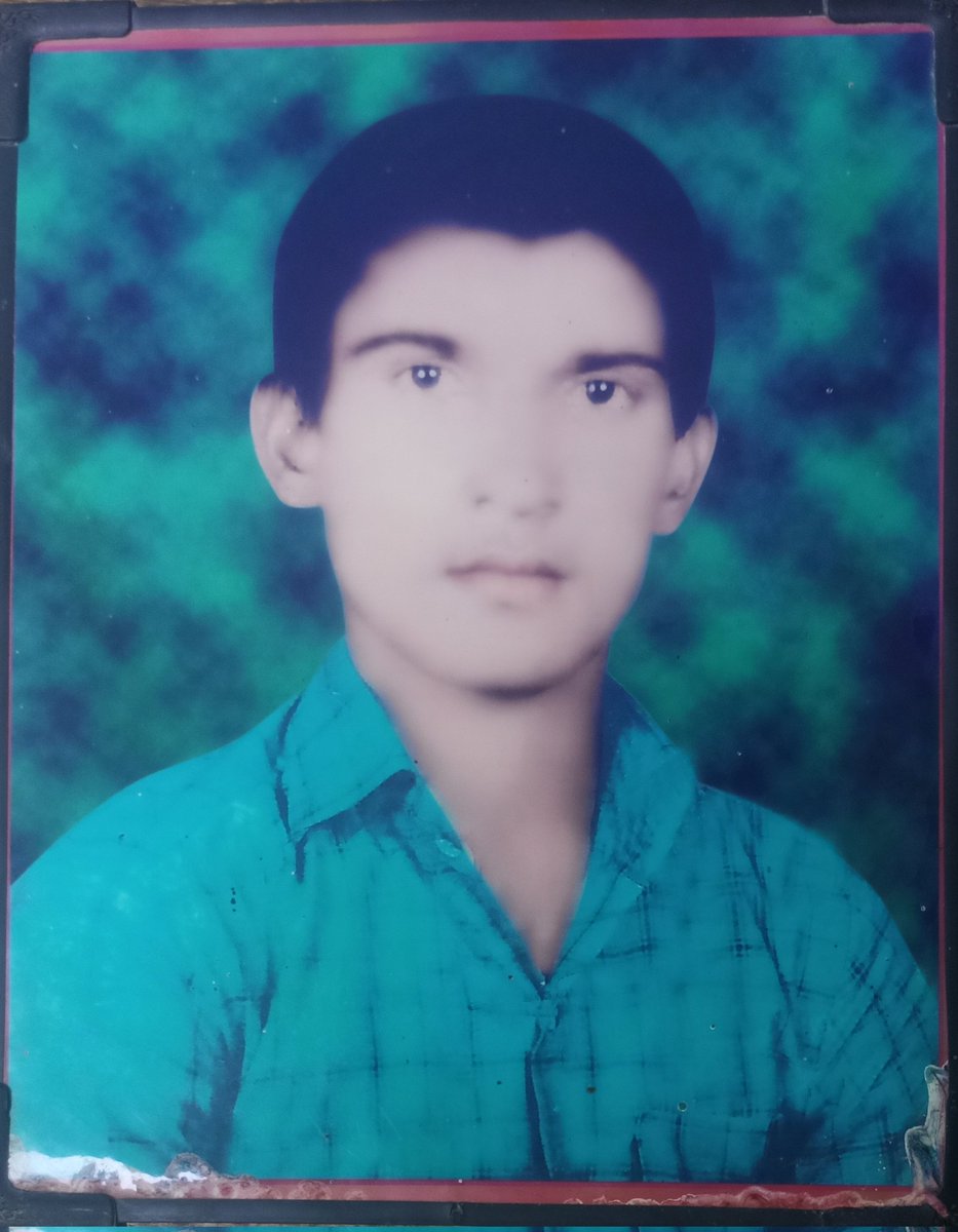 nitishraj8006's tweet photo. Miss you papa ji 😭😭 
@nitishraj8006 
@nitish_raj8006
#nitish_raj8006 https://t.co/cqBB5To3mC