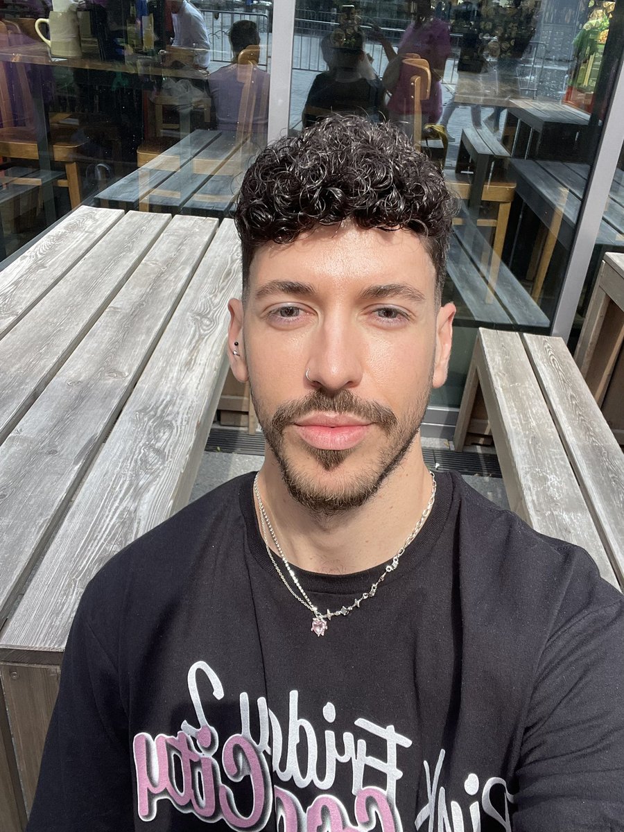 MarioTMSPAIN's tweet image. Fan and ICON
🦄🦄#GagCityBerlin🦄🦄
@NICKIMINAJ