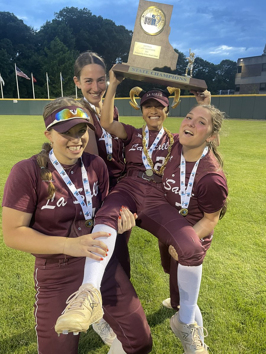 Back to back 🏆🏆 baby!!! Didn’t matter where or who we played, this was our destiny 🙏🏽 ✝️… 25-0 this season and 47-3 the past two!!  💪🏽🤘🏽POTG:

🥎<a href="/GiulianaIalongo/">Giuliana Ialongo</a> 2-4 HR RBI R
🥎<a href="/PhoenyxSilva/">Phoenyx Silva 2025</a> 2-4 HR 2 RBI 2R SB
🥎<a href="/LilyRoumelis/">Lily Roumelis 2025</a> 1-3 2B 2RBI BB
🥎 <a href="/KayleighV2027/">Kayleigh Ventura 2027</a> 2-3 R

<a href="/EricRueb/">Eric Rueb</a>