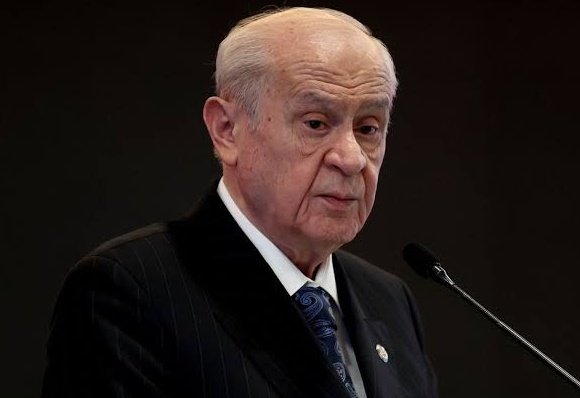abdullahnaci's tweet photo. milliyetçinin çalışma biçimi:

1] erdoğan'a muhalefet et
2] erdoğan'dan transfer teklifi al
3] en büyük erdoğancı ol https://t.co/hddfJqCJCZ