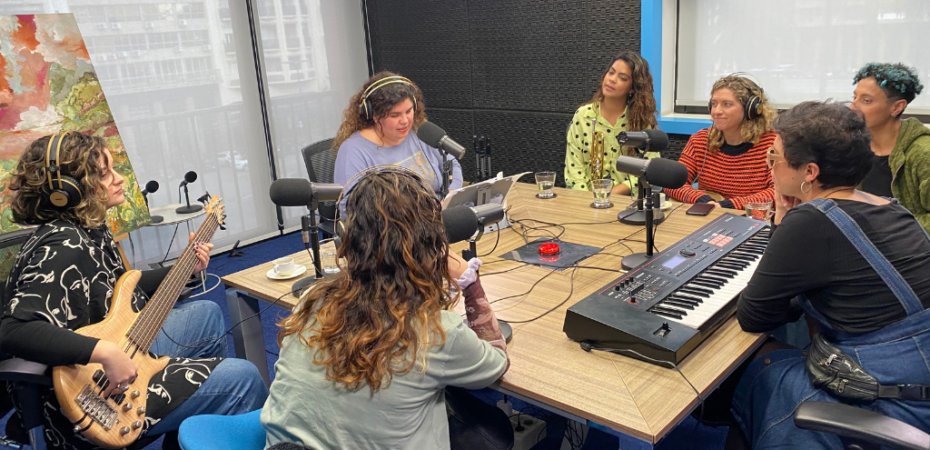Radiomundo 1170 AM (@radiomundo1170) on Twitter photo Hoy, en #LaConversación 🎶:
<a href="/GabyFree/">Gabriela Pintos Barú</a> con <a href="/kumbiaracha/">Kumbiaracha</a>, sobre su show Fiesta K 4.0 en la Sala del Museo
enperspectiva.uy/en-perspectiva… Hoy, en #LaConversación 🎶:
<a href="/GabyFree/">Gabriela Pintos Barú</a> con <a href="/kumbiaracha/">Kumbiaracha</a>, sobre su show Fiesta K 4.0 en la Sala del Museo
enperspectiva.uy/en-perspectiva…