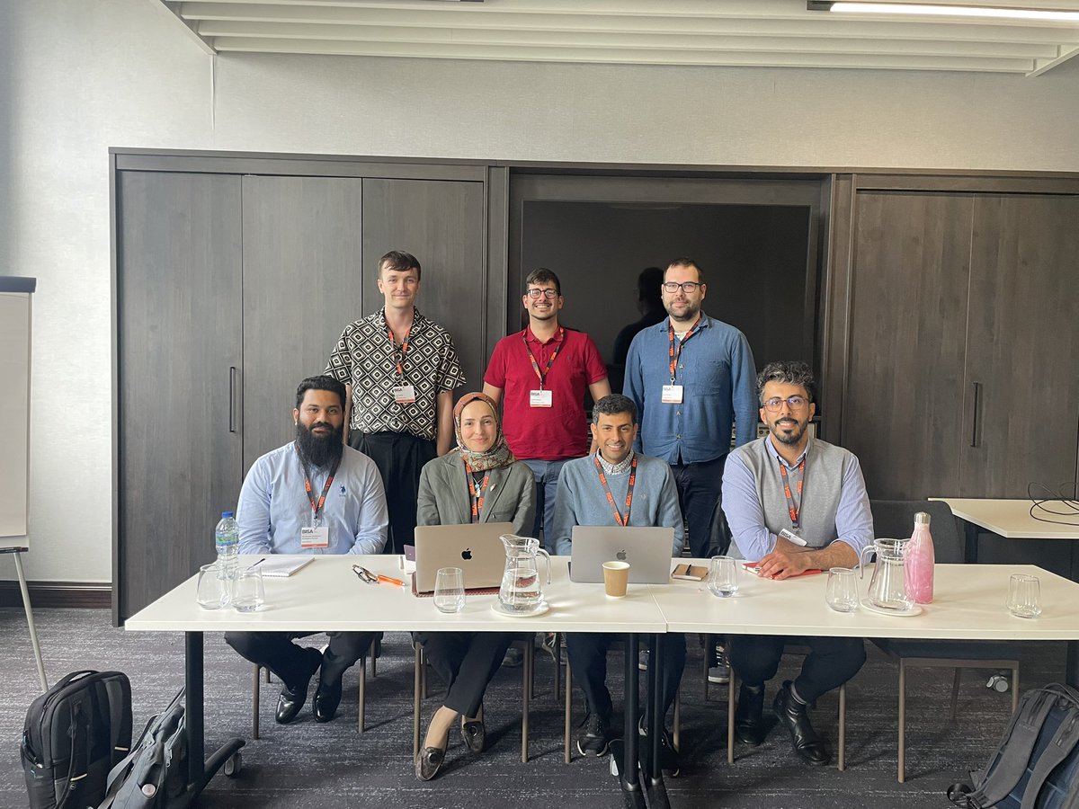betuldoganakkas's tweet photo. I am so glad that we put together a roundtable on the Gulf studies discussing the methodological challenges we face. We also introduced to the listeners how this discipline started- mentioned our respectful professors and colleagues. @TomWals90089817 @abdullahmaani @abdullakhonaini