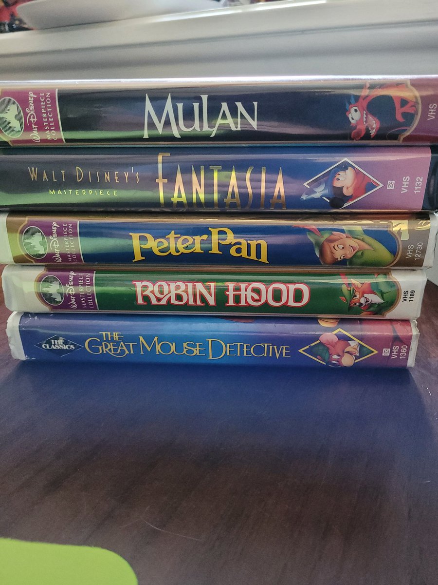 RedDaggerTV's tweet image. Enjoying the coop lorcana expansion. Super fun to build decks and fight Ursula on a range of 4 difficulties. She got us lastnight 40 to 38 but I'm coming back tonight don't you worry.