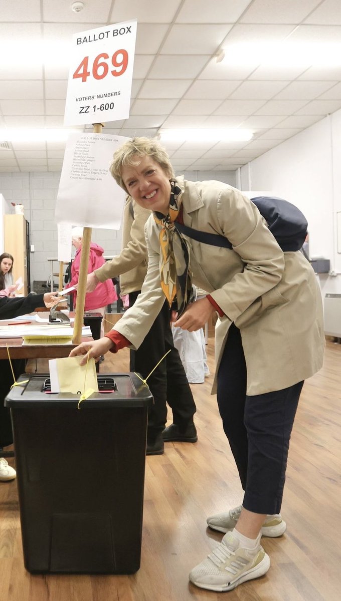 ivanabacik's tweet image. Polls have now closed nationwide in the Local, European &amp;amp; Limerick Mayor Elections. 

Thanks to all our dedicated @labour Councillors &amp;amp; candidates standing for election to serve their communities.

And thanks to all who voted ⁦@labour⁩ - to build #AnIrelandThatWorksForAll