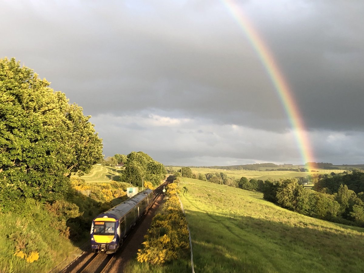 idedwards's tweet image. My favourite train journey from my home town of Gorebridge to Tweedbank goes through some cracking countryside. #Midlothian ⁦@ScotRail⁩ #BordersRailway