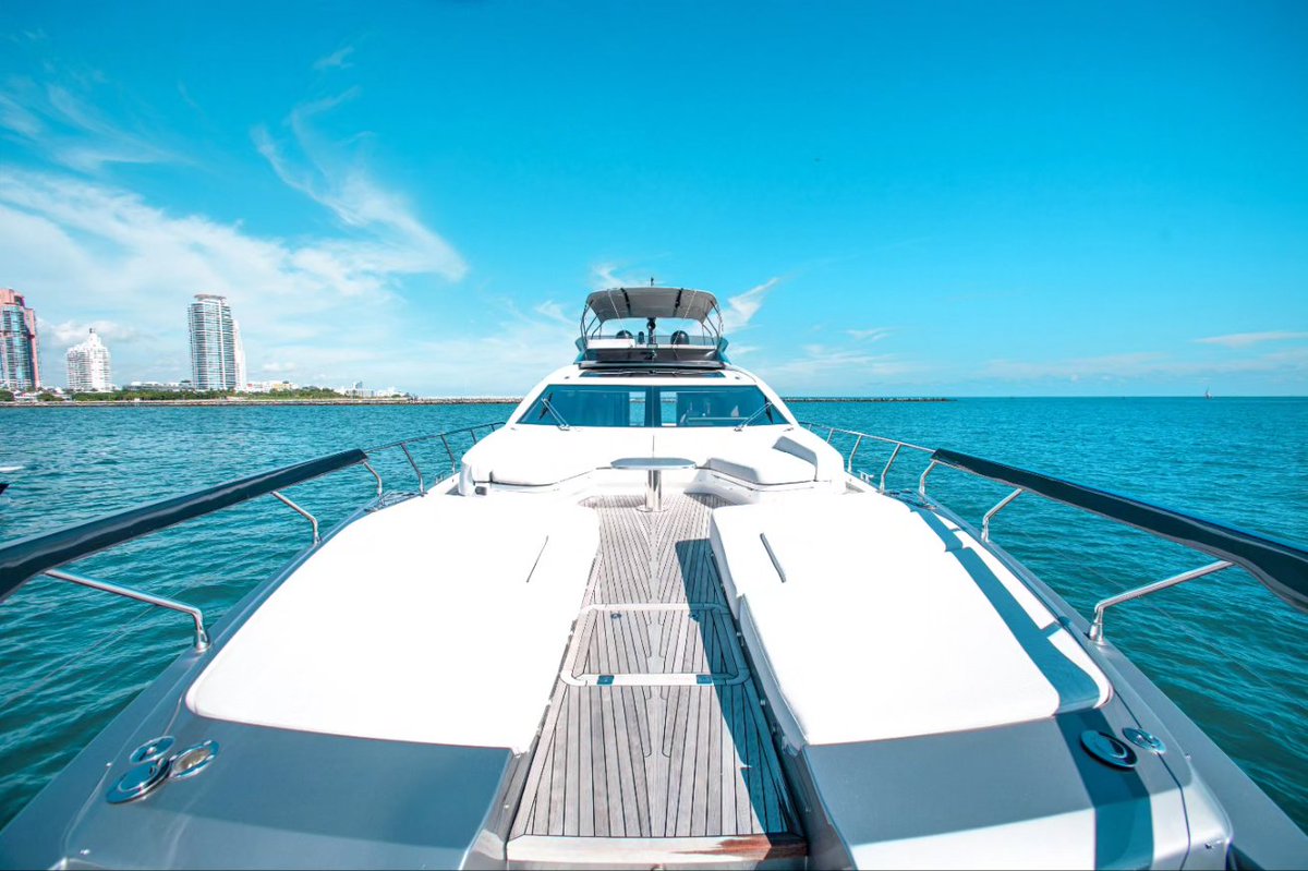 PrimeLuxuryRent's tweet photo. Set sail on the luxurious 82' Azimut yacht, where elegance meets adventure. Embrace new experiences and enjoy the ultimate yachting lifestyle. 🌴 
Half Day $5,750
Full Day $7,850 

Call (+1) 305 892 3573
https://t.co/T06byKIXqD 
#FloridaYachting #Azimut82 #LuxuryAdventures https://t.co/J0Is1W4Ld0