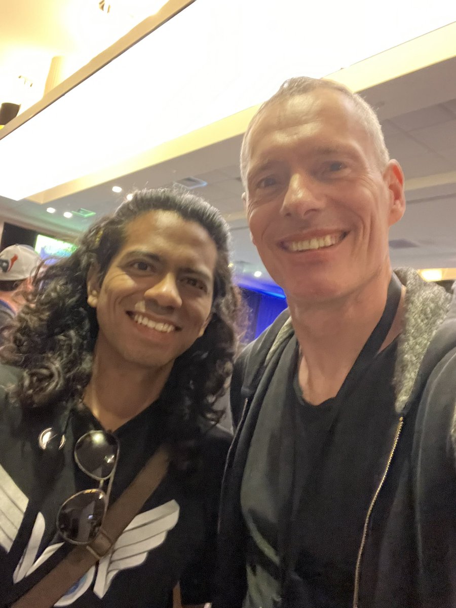 kaibolik's tweet photo. Great meeting fellow uplander at Genesis week @UplandMe #GenesisLive. @BrownHype_life https://t.co/PEwu5rr7f7