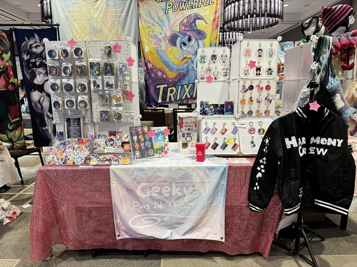 I had no reception but Whinny City day 1!! Vendor closes in an hour and a half and my pins are almost all gone 😅 grab while you can!!