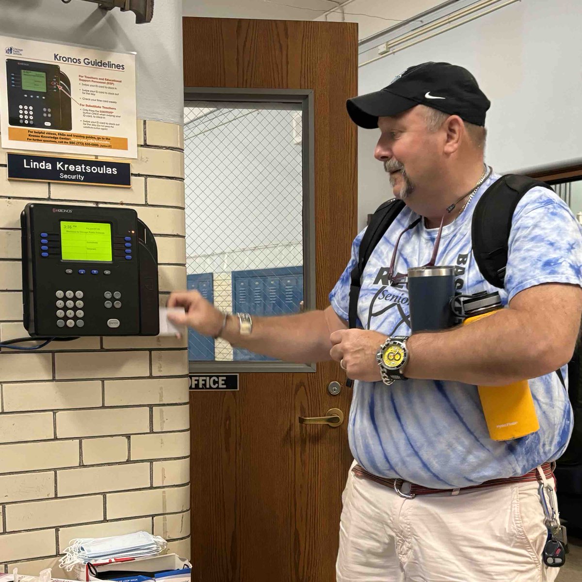 JamiesonSchool's tweet photo. Cheers to new beginnings! After 35 years of hard work and dedication, Mr. Newton is retiring. Wishing you joy, laughter, and lots of adventures! #CheersToRetirement https://t.co/lcXiqGfD0W