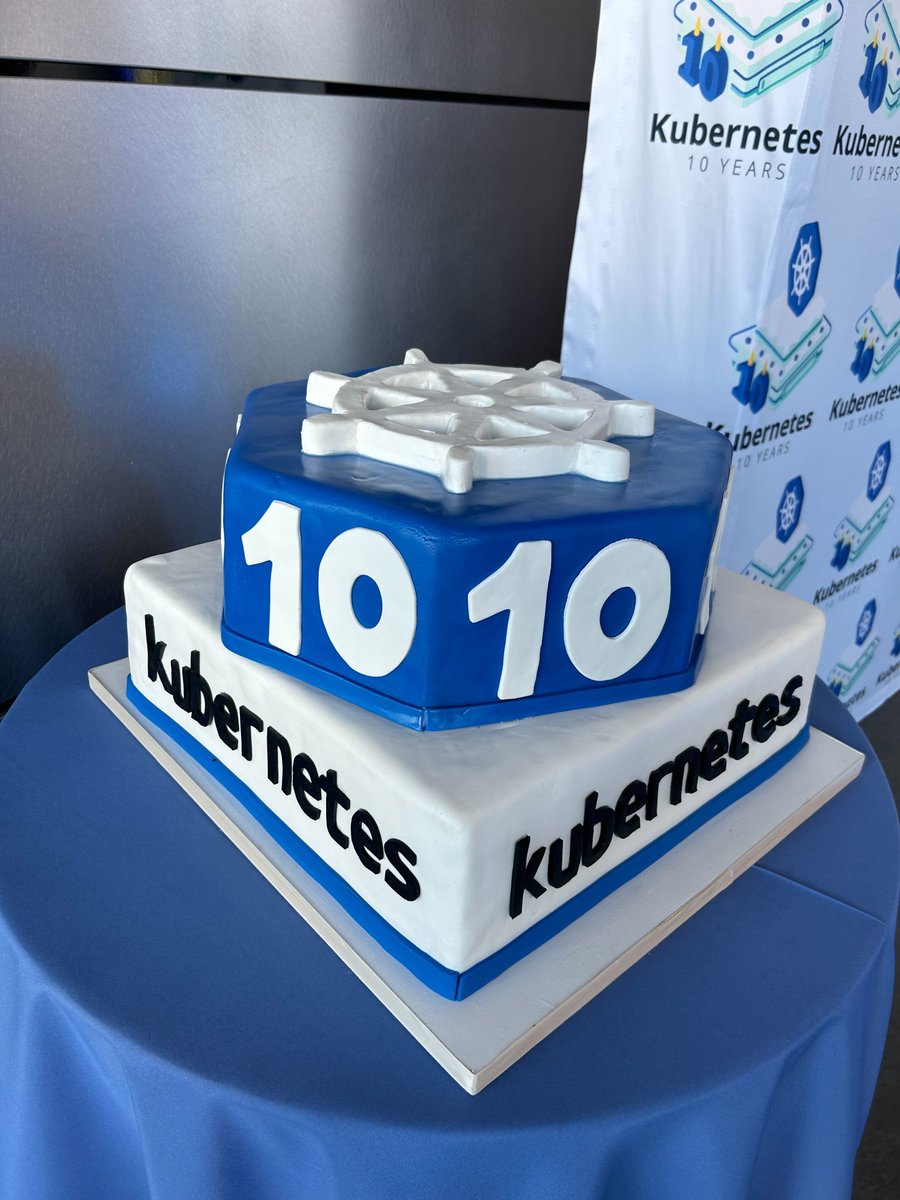 10kelly's tweet photo. So great to see many friends and community members at the #KuberTENes celebration! Happy birthday to the @kubernetesio community🎂 https://t.co/4BxaFuIXDN