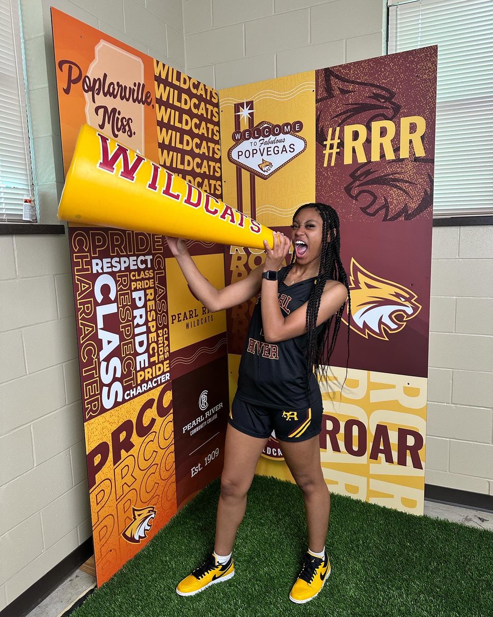 phearvey14's tweet photo. Numero uno you kno 

Thanks for the visit @PearlRiverWBB ! Can’t wait to get going this season!
@PRCCAthletics https://t.co/Ty2OWXZC2w