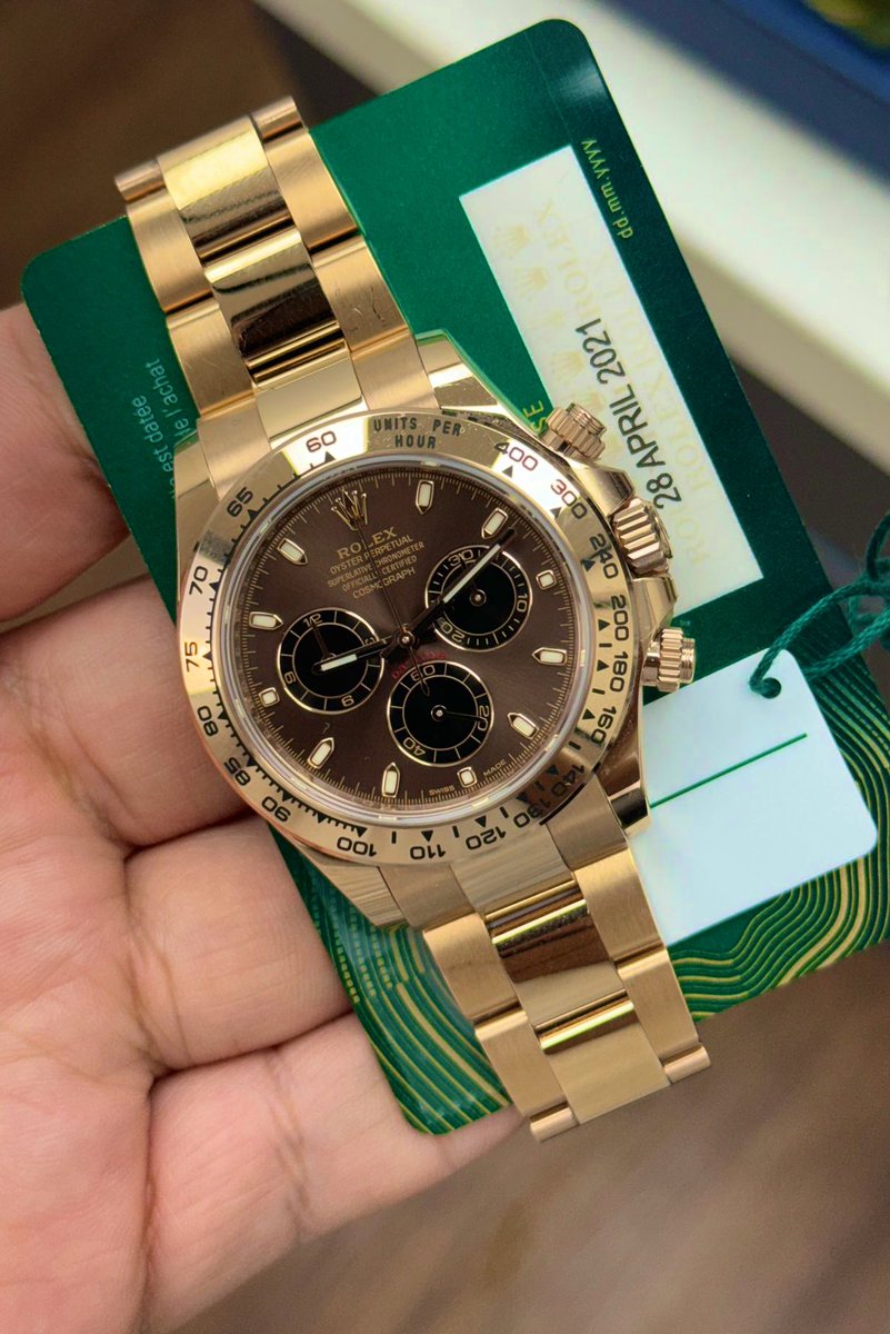 LuxuryWatchGuy1's tweet photo. Happy National Chocolate day 🍫 https://t.co/vhQnqzBHOf