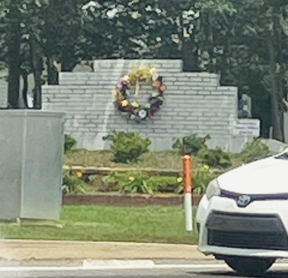 Has someone been buried under the Welcome to  #Northport sign?