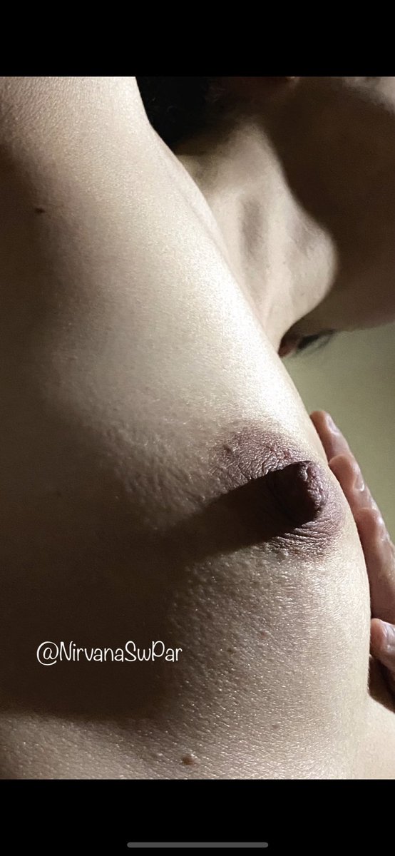 NirvanaSWpar's tweet photo. 🙋‍♀️ Soy Team de las que siente rico que le toquen los pezones, RT si le pido una mordida a mi esposo 😋

#sw #swmexico #swmx #parejaswinger @tuxxxitas #swingersméxico https://t.co/mqdz3HNM24