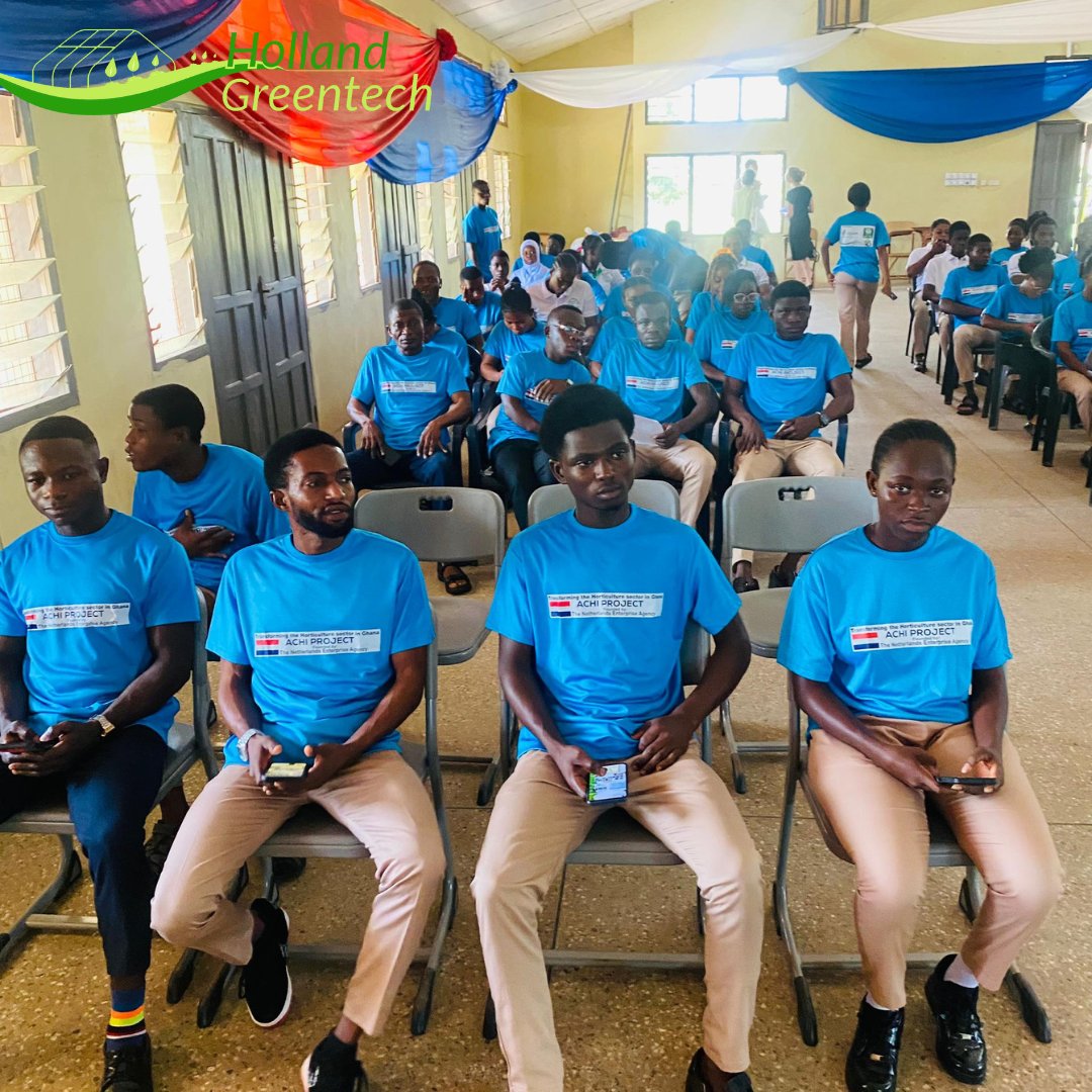 HGTGhana's tweet image. Today at the Kwadaso Agricultural College (KAC), Kumasi, Ghana, a graduation was held for the 7th Cohort of the Archipelago project.

The theme of this year’s graduation was “Entrepreneurship in horticulture: farming as a business."

#HGT #archipelagoproject #tudelft #KAC
