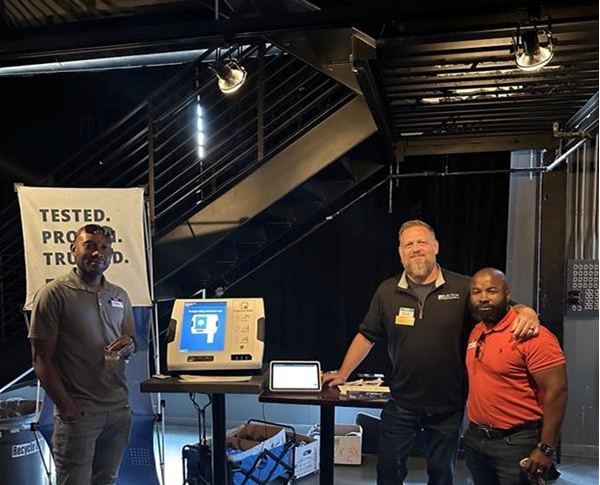 essvote's tweet photo. Last night, @essvote proudly sponsored the @techomaha Summer Party, bringing together the brightest minds in tech. #OmahaTech #CommunitySupport #InnovationInAction #Networking https://t.co/U8R20uzlIn