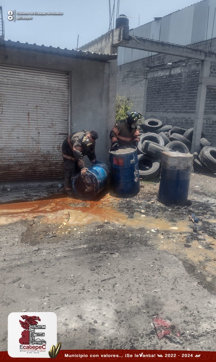 Nuestro H. Cuerpo de Bomberos trabajó esta mañana en minimizar el riesgo por derrame de químicos en la colonia Llano de los Báez, debido al abandono de tambos 🛢️ con químicos, retirándolos del lugar de manera segura para desecharlos y limpiar la zona. 👨🏻‍🚒👩🏼‍🚒✨