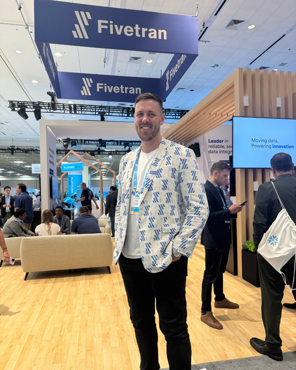 fivetran's tweet image. A huge thank you to everyone who joined us at the #SnowflakeDataCloudSummit! ❄️ Your energy lit up our sessions on data integration and AI, our hands-on GenAI lab planning California wine country trips, and our various cocktail hours and events. Can’t wait to see you next year!
