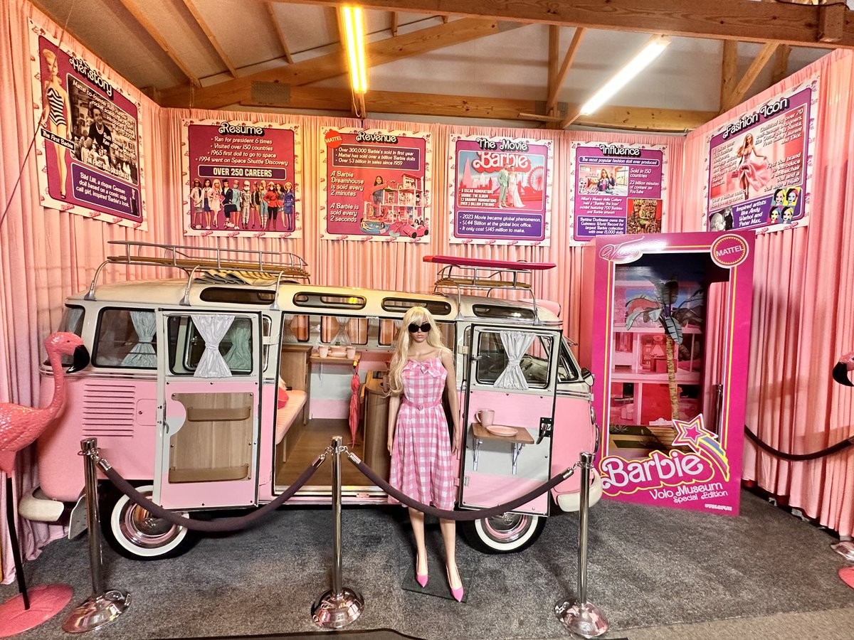 volomuseum's tweet photo. Our new Barbie Exhibit is complete! We found out a bunch of fun facts and even put in a Barbie Box photo op! We can't wait to see your pics!
#volofun #volomuseum #barbie #barbiebus #barbiebox #newexhibit #comeonbarbieletsgoparty #vw #volkswagenbus https://t.co/PM63q1yrsX