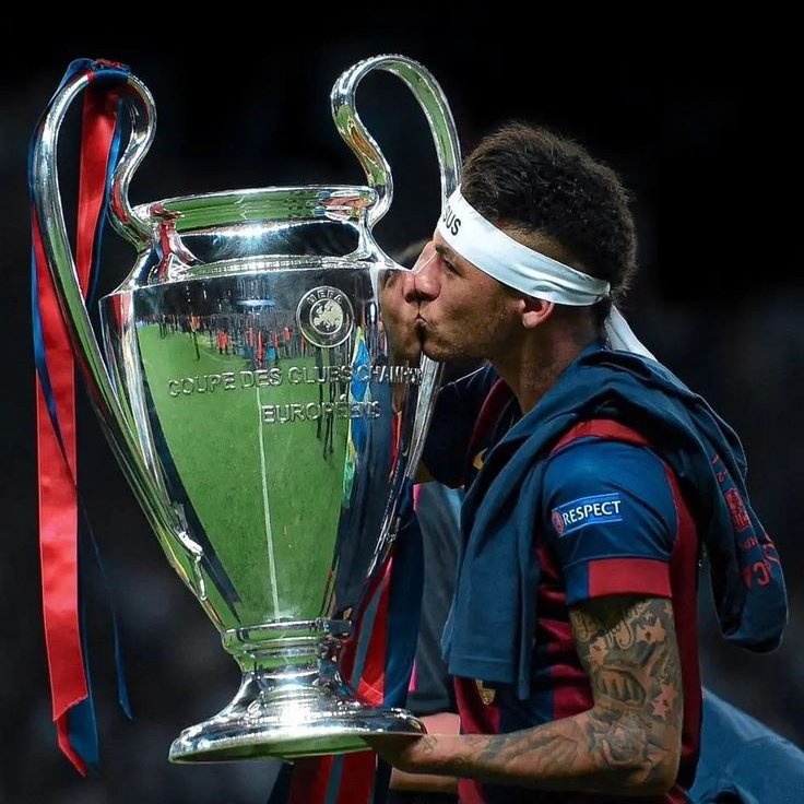 𝐎 𝐂𝐚𝐦𝐢𝐬𝐚 𝟖 🏆⚽️ tweet media